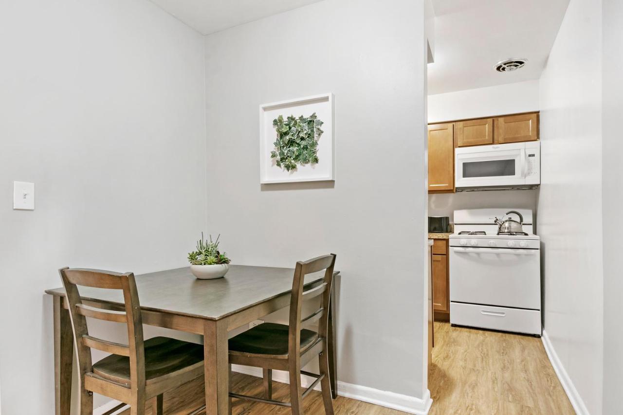 Stunning 1Br Apartment At Center Of Lakeview - Oakdale 211 Chicago Exterior foto